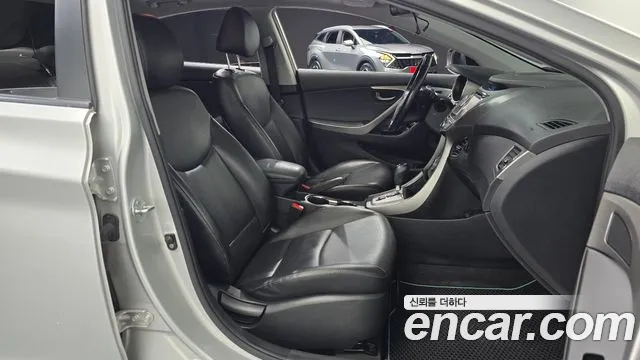 Hyundai Avante 2013 thumb 12