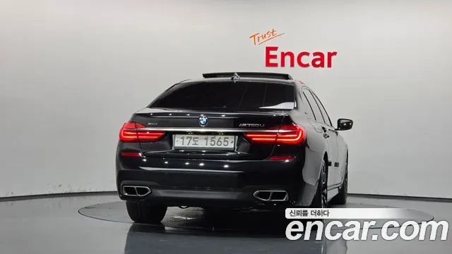 BMW 7-Series 2018 thumb 4