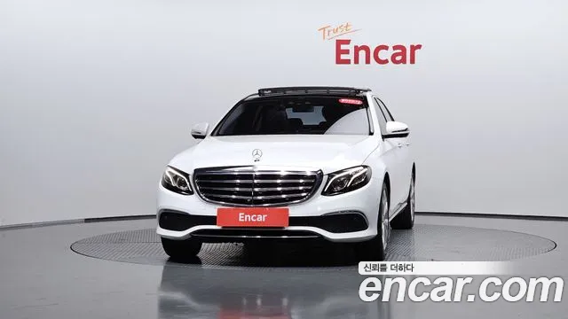Mercedes-Benz E-Класс 2019 thumb 2