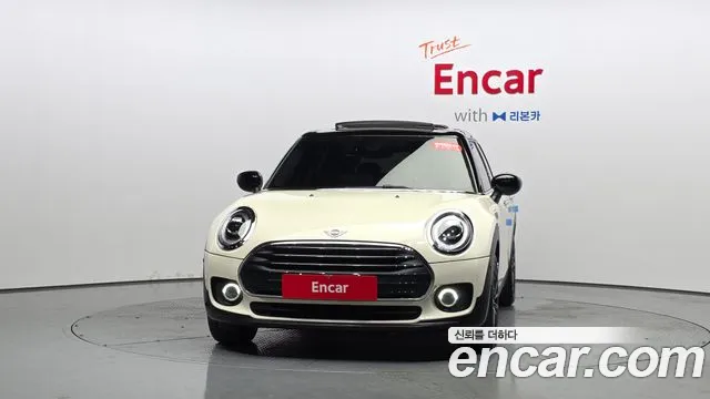 MINI Clubman 2019 thumb 2