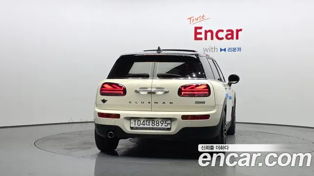 MINI Clubman 2019 thumb 3
