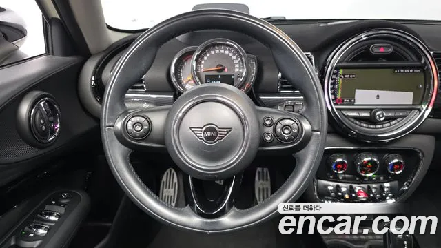 MINI Clubman 2019 thumb 12