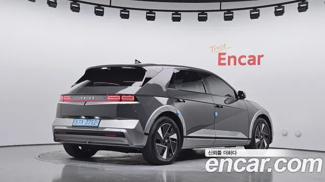 Hyundai IONIQ 5 2024 thumb 2