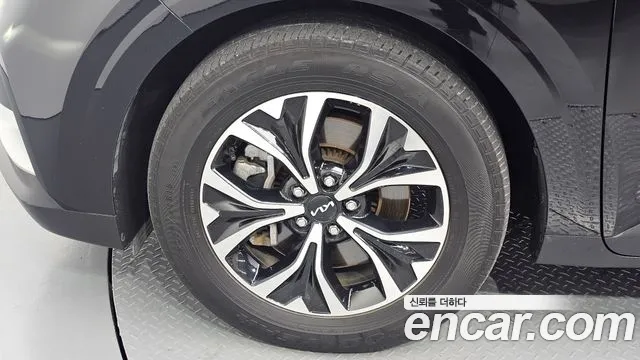 Kia Carnival 2021 thumb 5