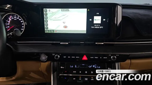 Kia Carnival 2021 thumb 11