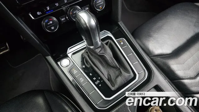 Volkswagen Arteon 2019 thumb 9