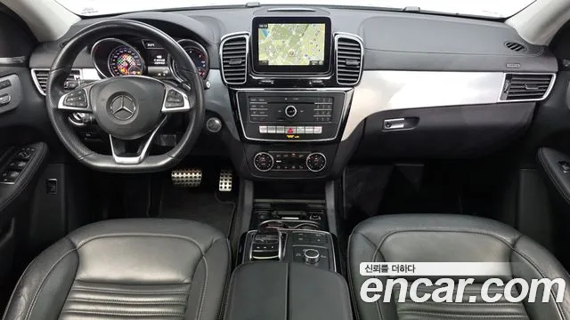 Mercedes-Benz GLE 2017 thumb 6