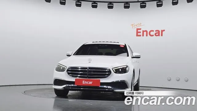Mercedes-Benz E-Класс 2021 thumb 3