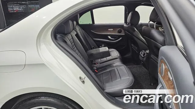 Mercedes-Benz E-Класс 2021 thumb 12