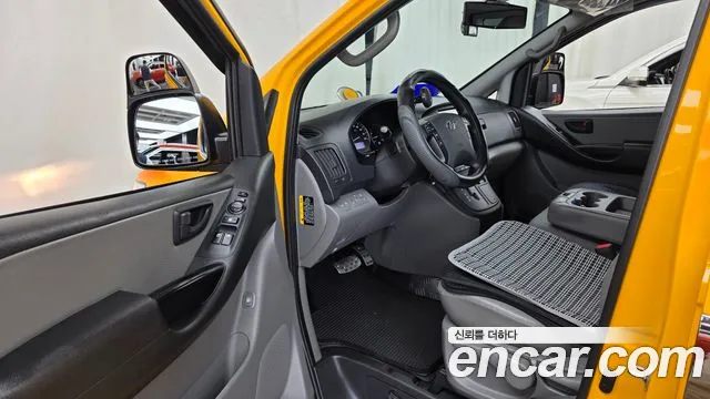 Hyundai Starex 2019 thumb 10