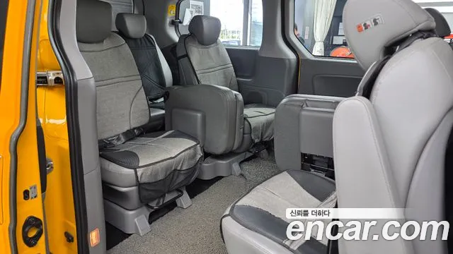 Hyundai Starex 2019 thumb 11