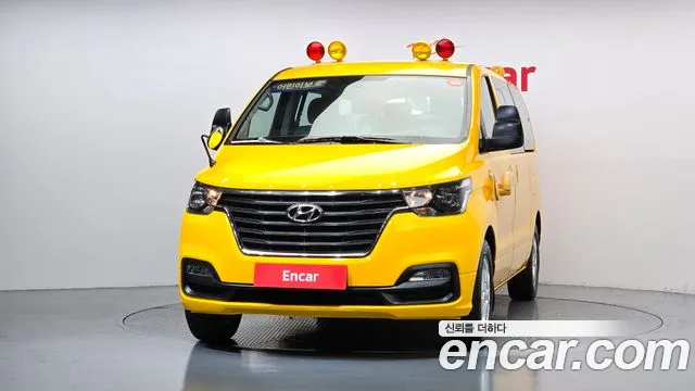 Hyundai Starex 2019 thumb 3