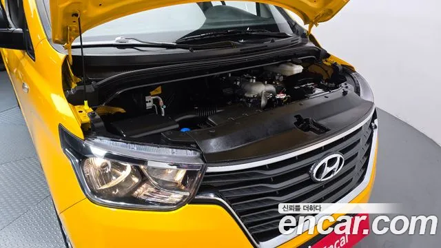 Hyundai Starex 2019 thumb 6