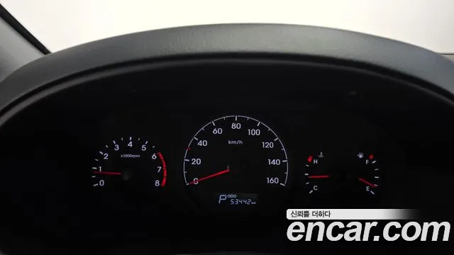 Hyundai Starex 2019 thumb 8