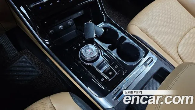 Kia Carnival 2021 thumb 9