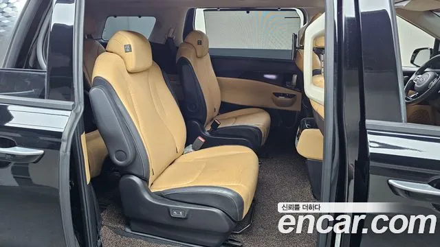 Kia Carnival 2021 thumb 12