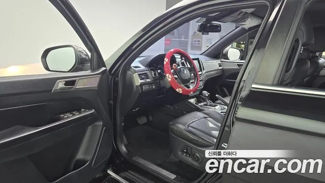KG_Mobility_Ssangyong Rexton 2019 thumb 10