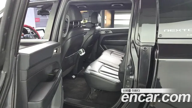 KG_Mobility_Ssangyong Rexton 2019 thumb 11
