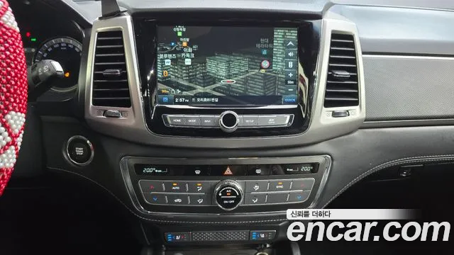 KG_Mobility_Ssangyong Rexton 2019 thumb 12