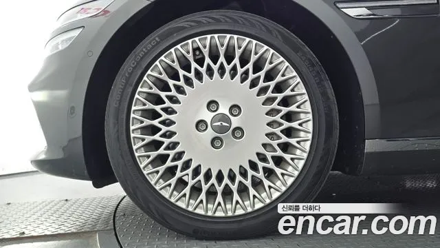 Genesis G80 2022 thumb 5