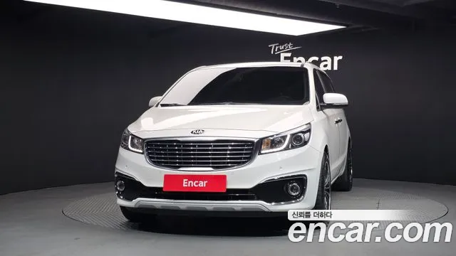 Kia Carnival 2015 thumb 3