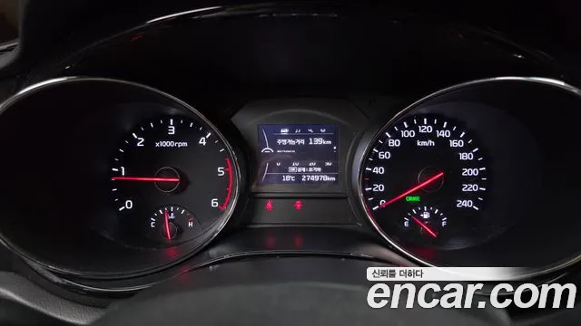 Kia Carnival 2015 thumb 8
