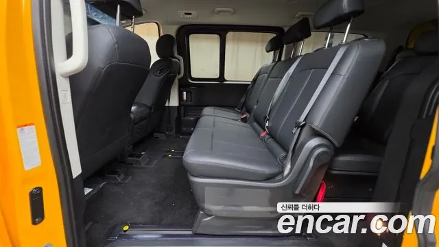 Hyundai Staria 2026 thumb 11