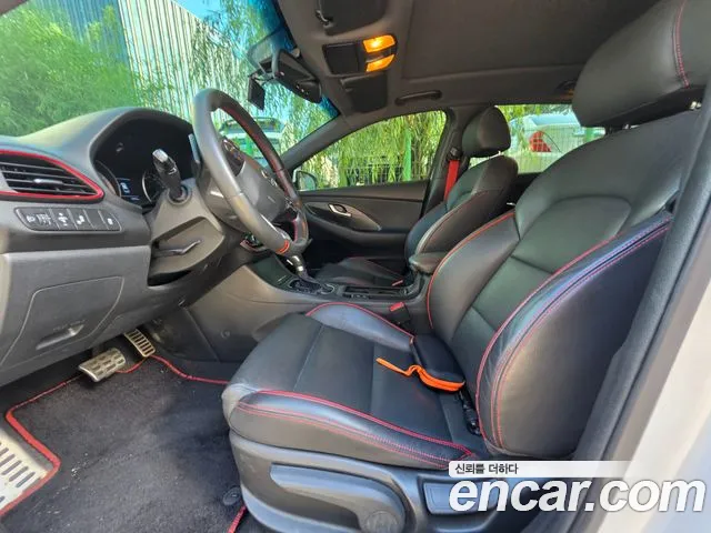 Hyundai i30 2017 thumb 3