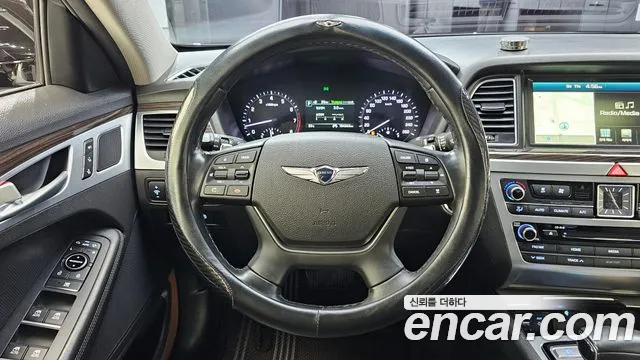 Genesis G80 2018 thumb 12