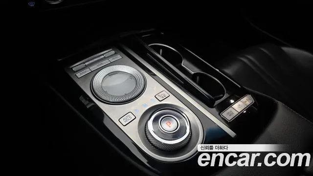Genesis G80 2020 thumb 9