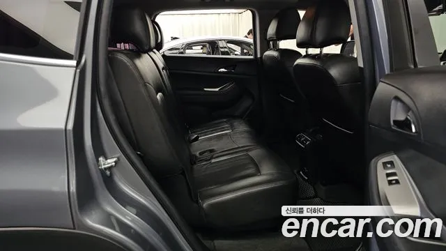 ChevroletGMDaewoo Orlando 2015 thumb 12