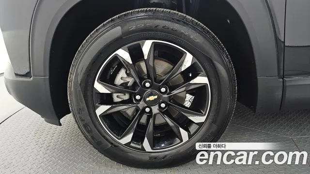 ChevroletGMDaewoo TrailBlazer 2020 thumb 4