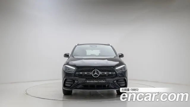 Mercedes-Benz GLA 2025 thumb 3