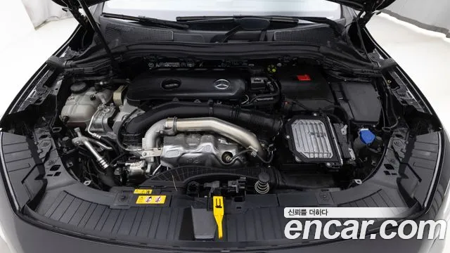 Mercedes-Benz GLA 2025 thumb 6