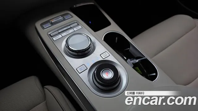 Genesis GV70 2023 thumb 9