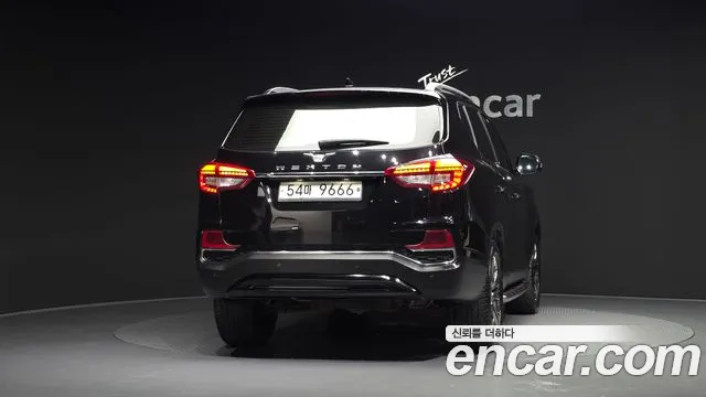 KG_Mobility_Ssangyong Rexton 2017 thumb 3