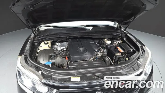 KG_Mobility_Ssangyong Rexton 2017 thumb 5