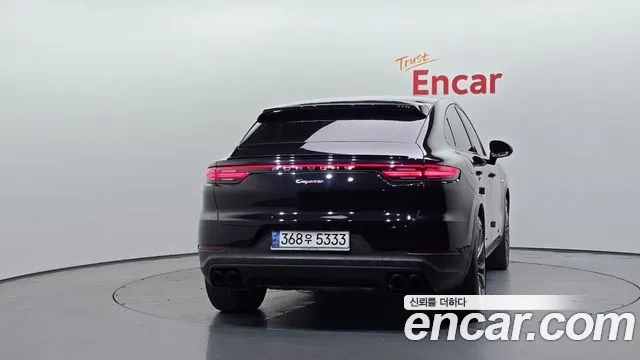 Porsche Cayenne 2021 thumb 4