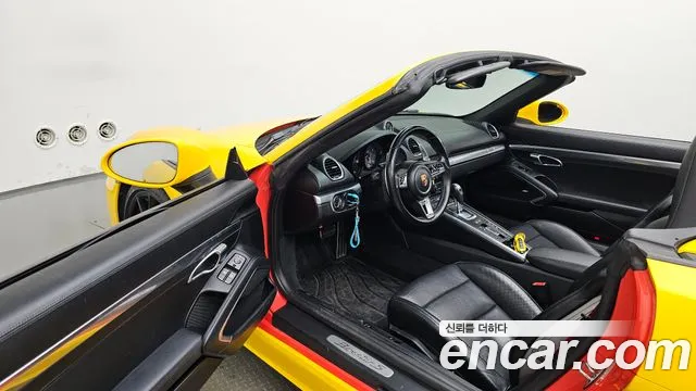 Porsche Cayman 2016 thumb 10