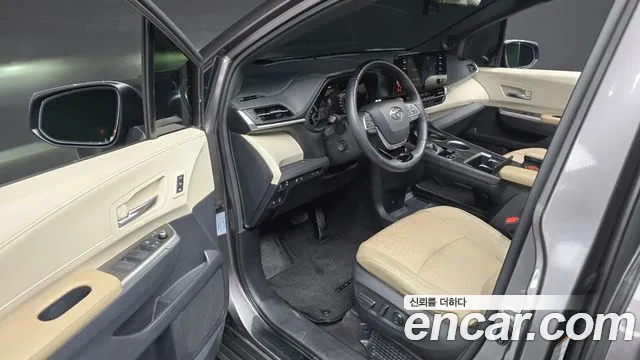 Toyota Sienna 2021 thumb 9