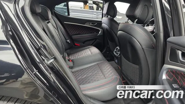 Genesis G70 2024 thumb 12