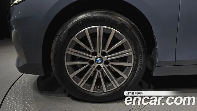 BMW 2-Series 2025 thumb 5