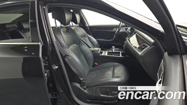 Genesis G80 2017 thumb 12
