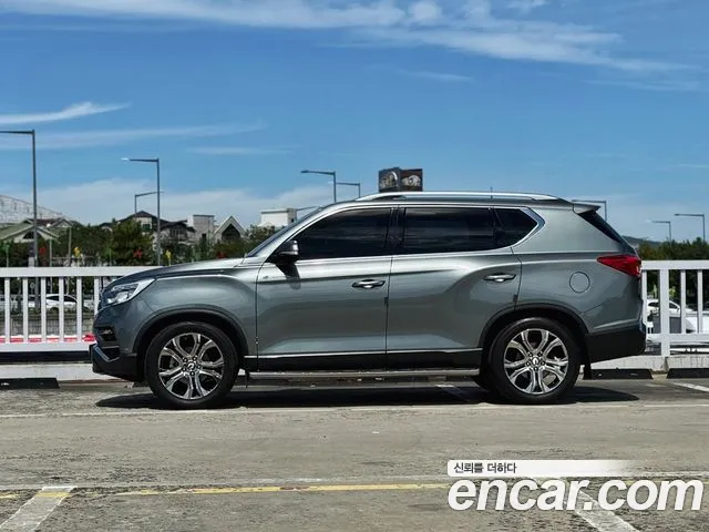 KG_Mobility_Ssangyong Rexton 2017 thumb 3