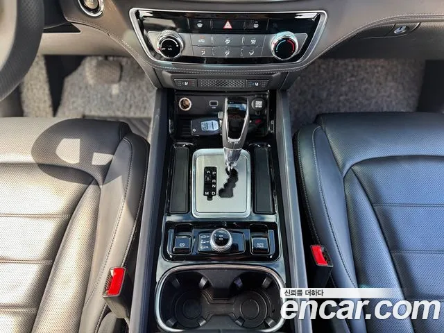 KG_Mobility_Ssangyong Rexton 2017 thumb 9
