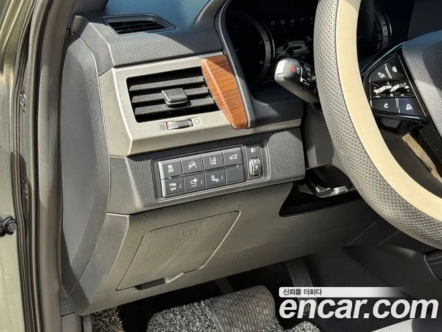 KG_Mobility_Ssangyong Rexton 2017 thumb 10