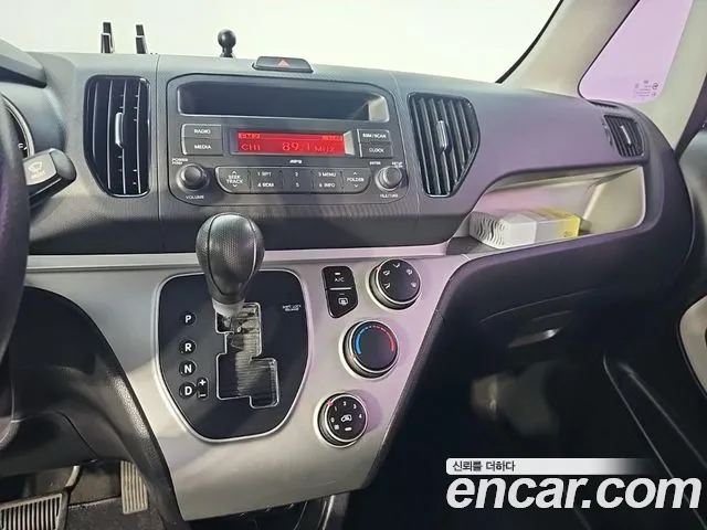 Kia Ray 2015 thumb 10