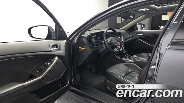 Kia K5 2013 thumb 10