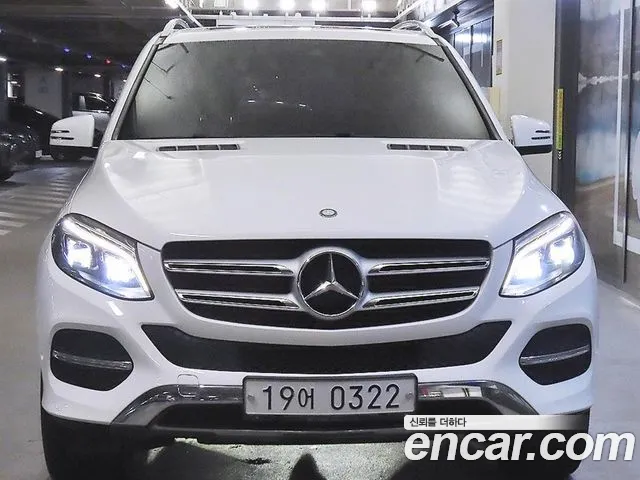 Mercedes-Benz GLE 2016 thumb 2