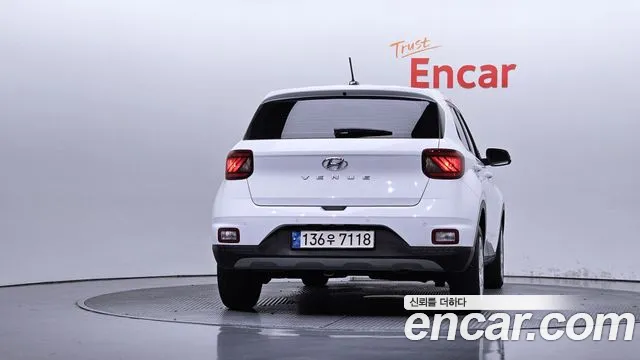 Hyundai Venue 2022 thumb 4